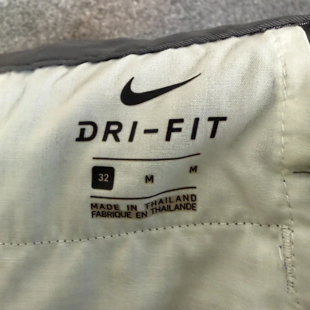 Nike Golf Shorts Mens 32 Gray Casual Flat Front‎ Performance Stretch Flat Front